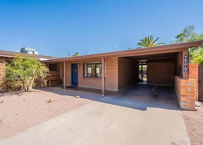 Convento Vista - Pool Oasis 3br 3ba Near Ua Holiday home Tucson